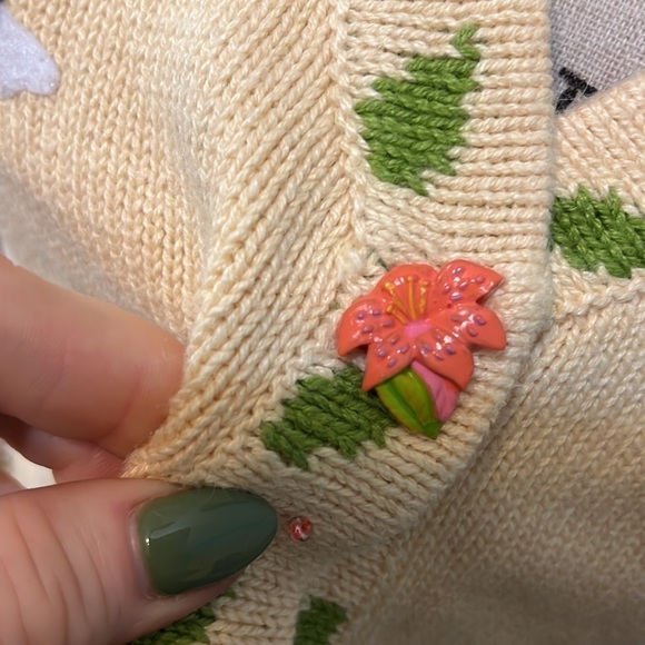 Storybook Knits Cardigan Sweater “Bee Lines” Bumblebee Embellished Floral Lg - Picture 8 of 10